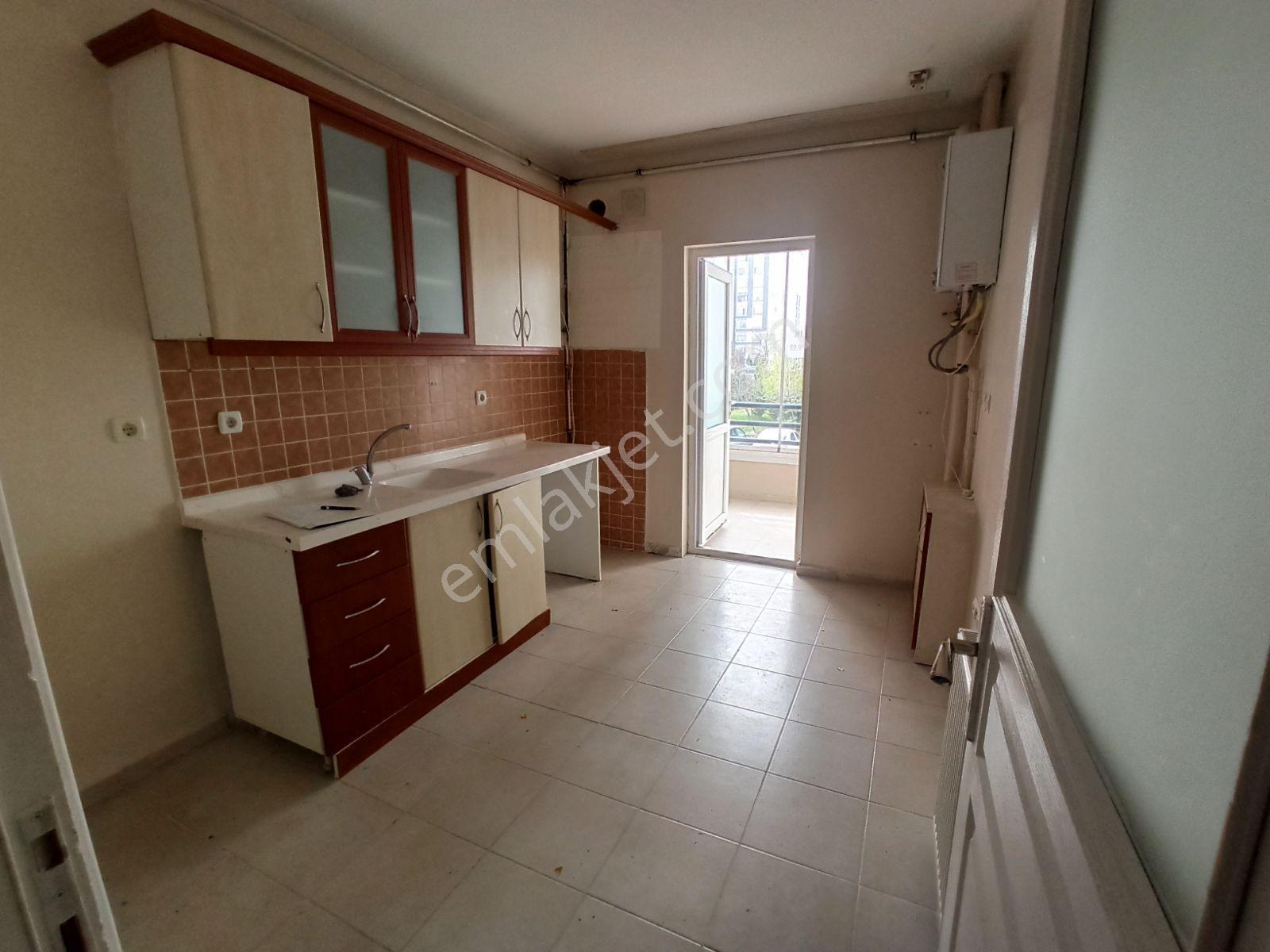Ankarateras Sitesi Kiralık 3+1 Daire