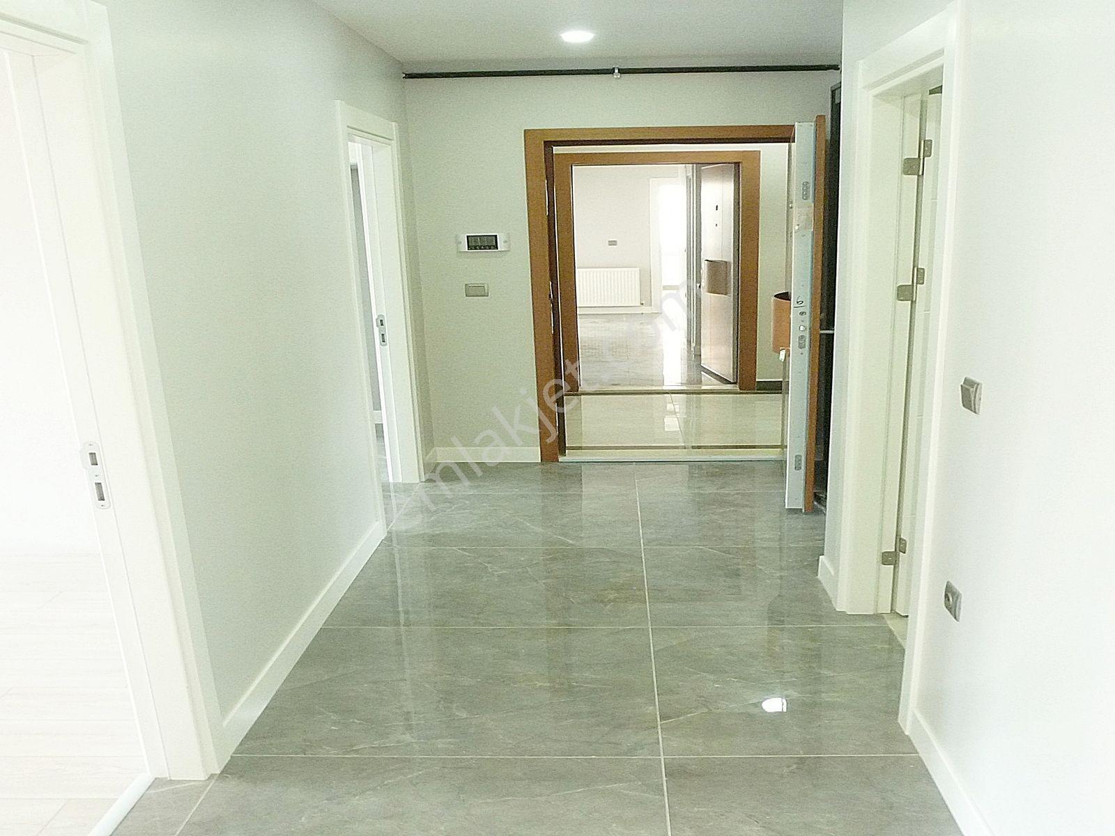 Beylikdüzü Gezgen İnş'tan Avm'lere Çok Yakın 2+1 Satılık Daire - Görsel 28