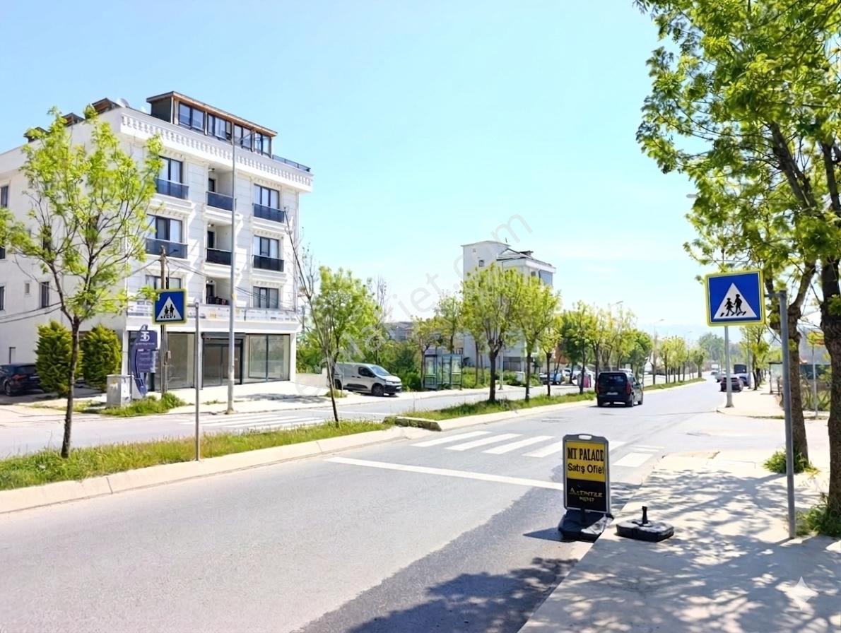Büyükçekmece Ana Cadde Üstü Kiralık 142m² Dükkan Ve 270m² Depo - Görsel 20