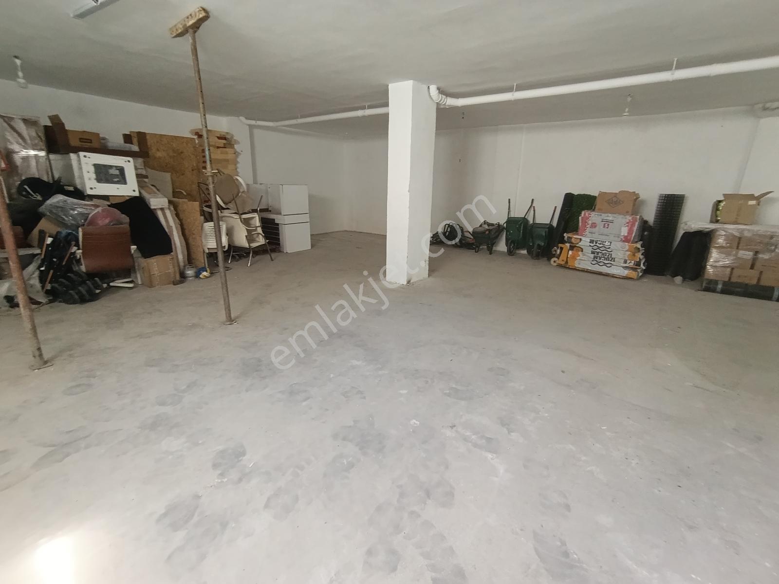 Büyükçekmece Ana Cadde Üstü Kiralık 142m² Dükkan Ve 270m² Depo - Görsel 10