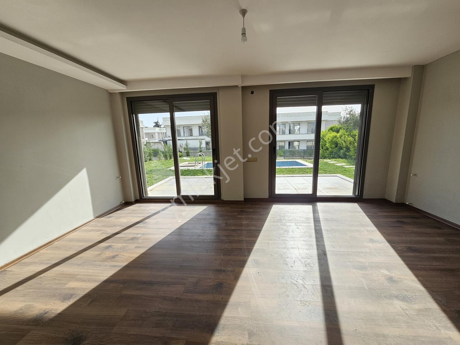 Onmax Artura Komşu 3+1 Müstakil Havuzlu Lüks Villa - Görsel 35