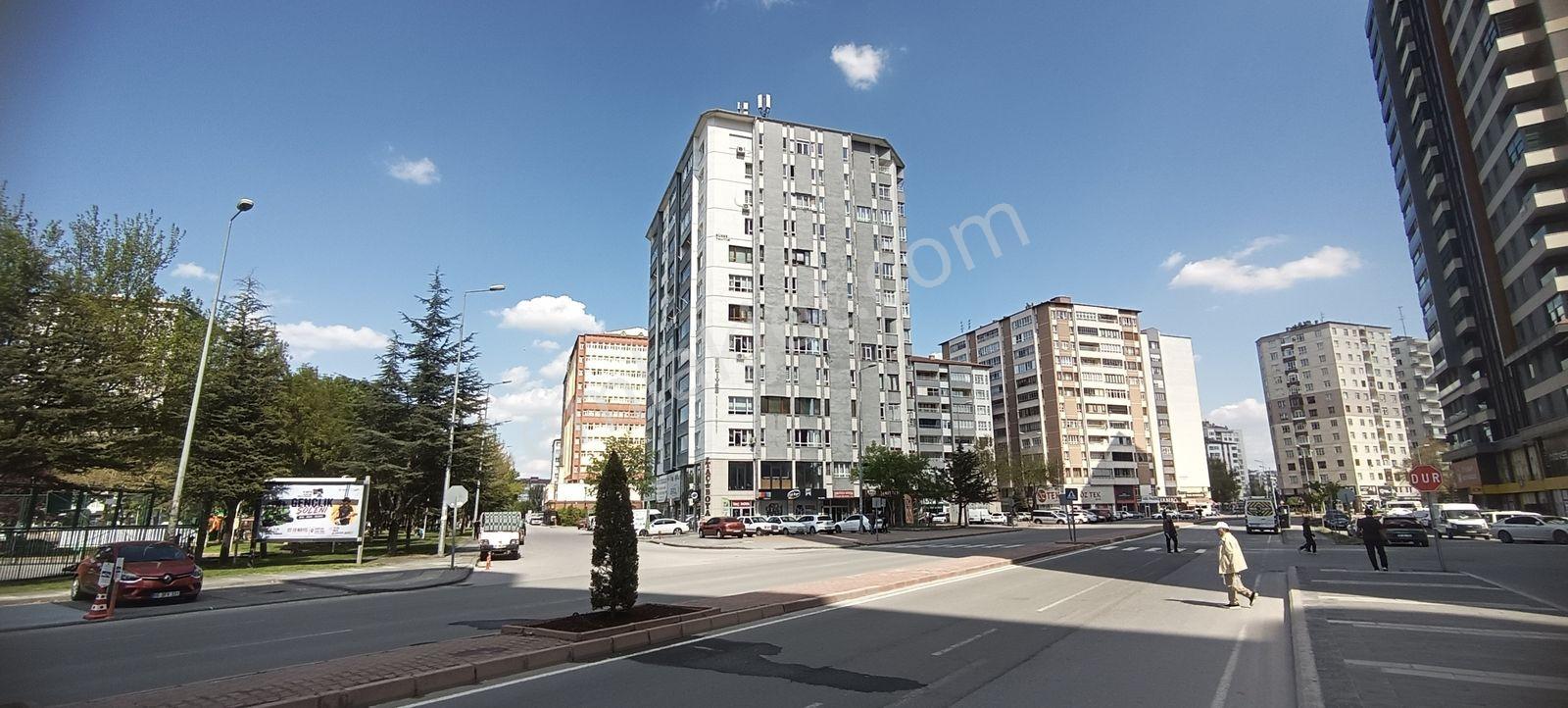 Sahabiye Mah. Erciyes Sitesi 3+1 Satılık Geniş Daire - Görsel 11