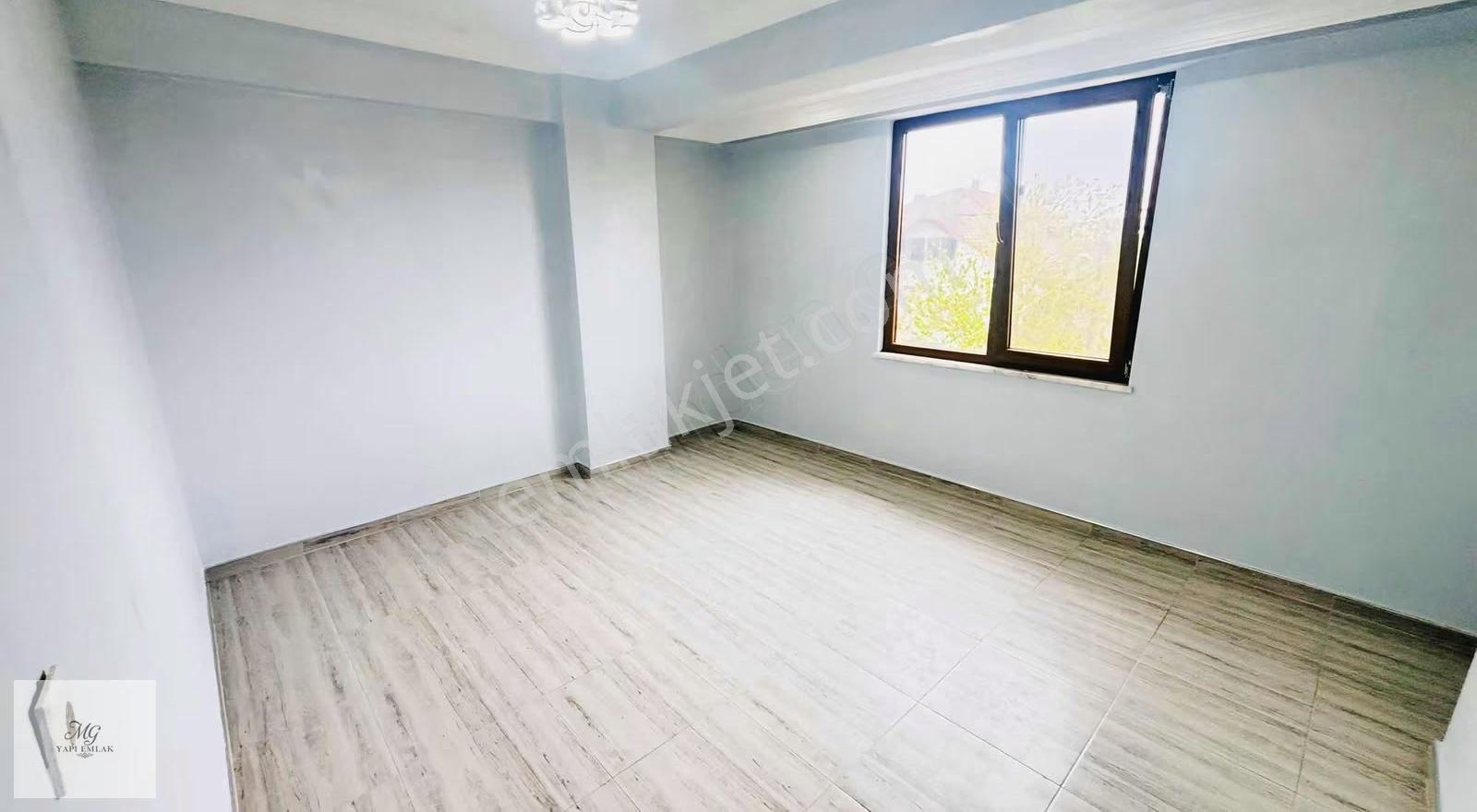 Mg Emlak'dan Kiralık 3+1 Merkezi Konumda Genış Daire - Görsel 6