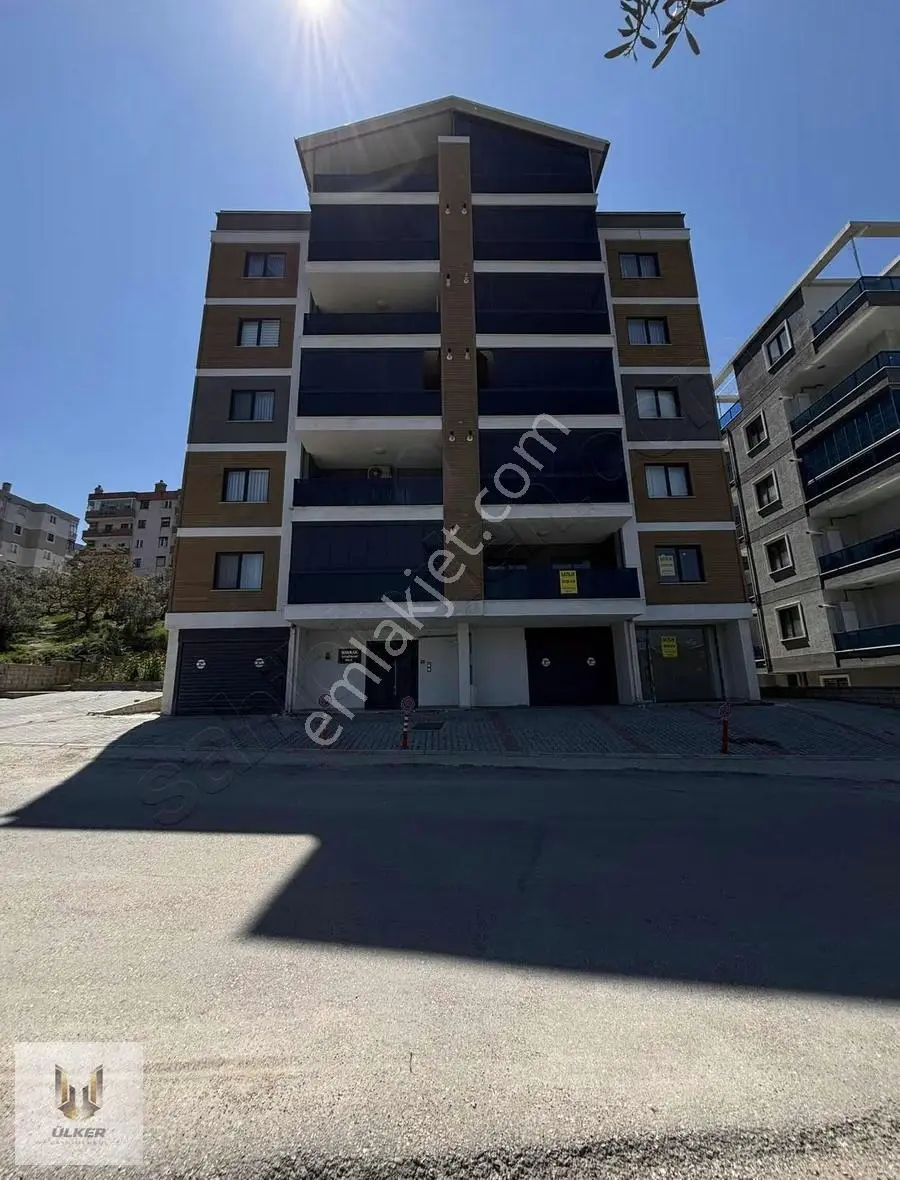 Ülker Den Mudanya Yeni Mahalle De Satılık Dükkan
