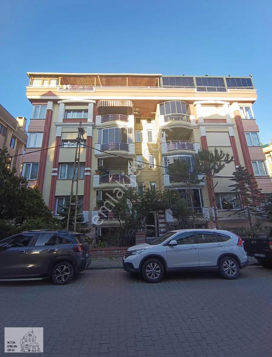 Bahçelievler Kıbrıs Parkına Yakın 8 + 2 . 300 M2 Dubleks Daire