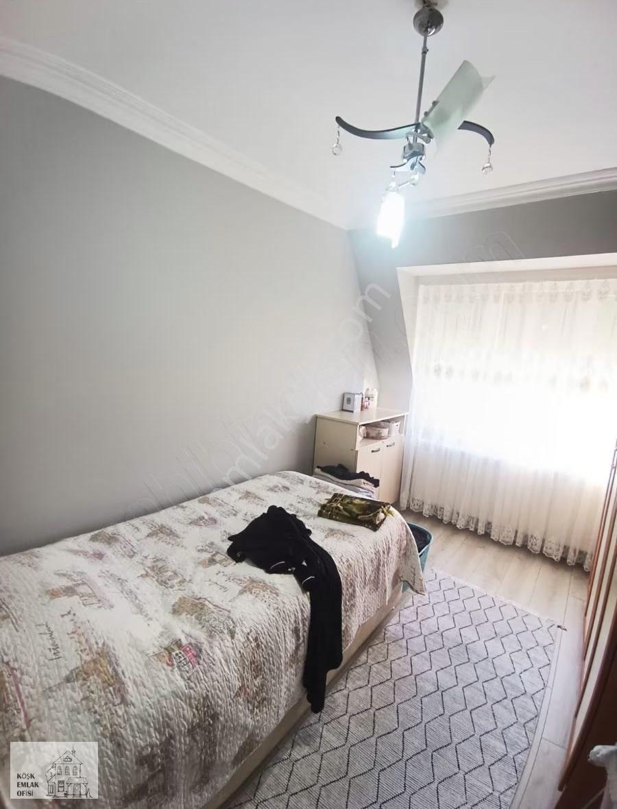 Bahçelievler Kıbrıs Parkına Yakın 8 + 2 . 300 M2 Dubleks Daire - Görsel 14
