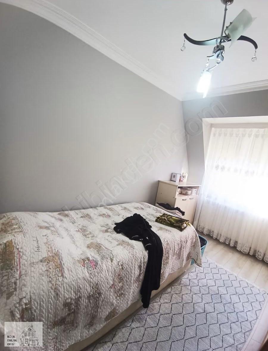 Bahçelievler Kıbrıs Parkına Yakın 8 + 2 . 300 M2 Dubleks Daire - Görsel 22
