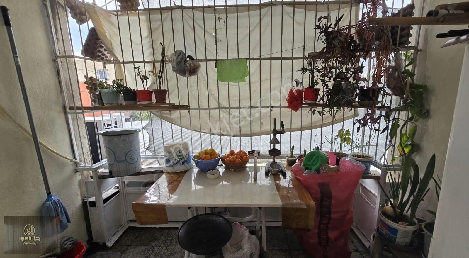 Yeşil Evler Emin Dondurma Karşi 3+1 130 Daire 2.kat Kapali Mutf - Görsel 5