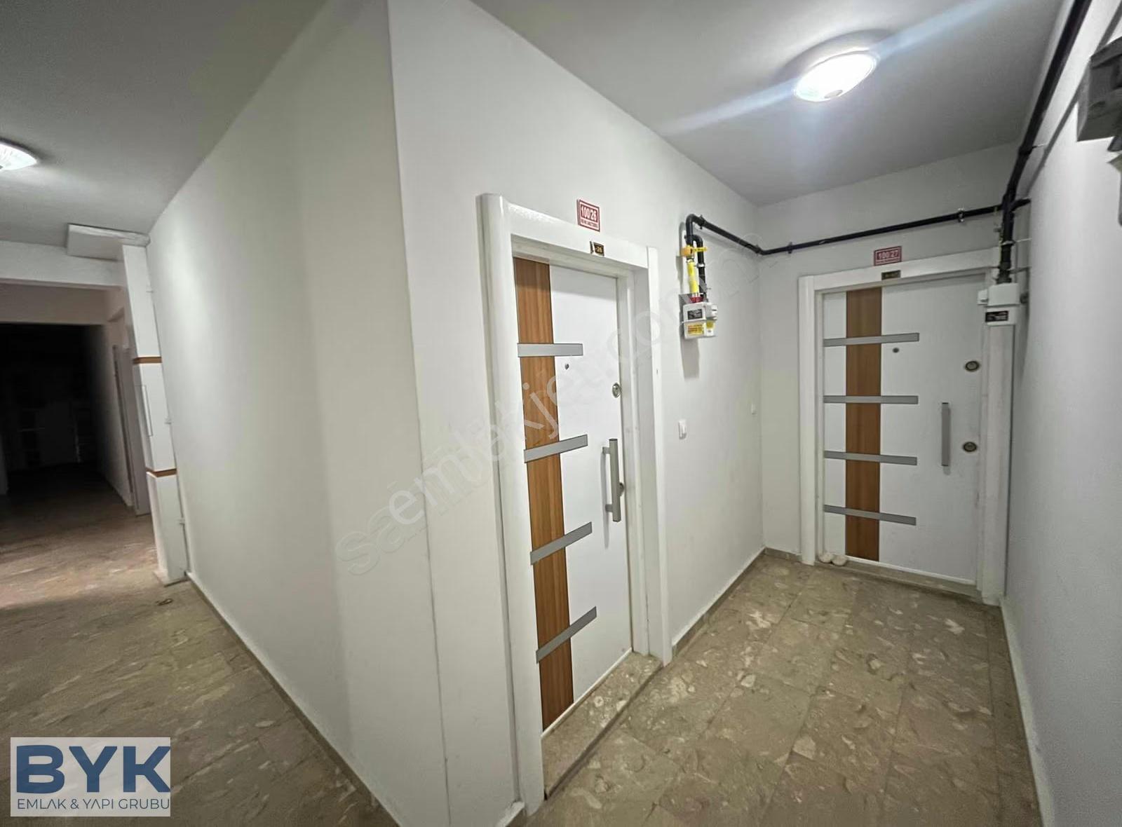 Byk' Dan! Simge Yapı! Geniş M2! Full Eşyalı! Kiralık 2+0 Daire! - Görsel 21