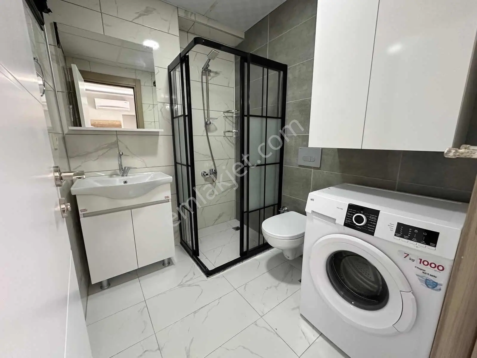Beyazevler Merkezi Konumda Yeni Binada Eşyalı Lüks 1+1 Kiralık - Görsel 3