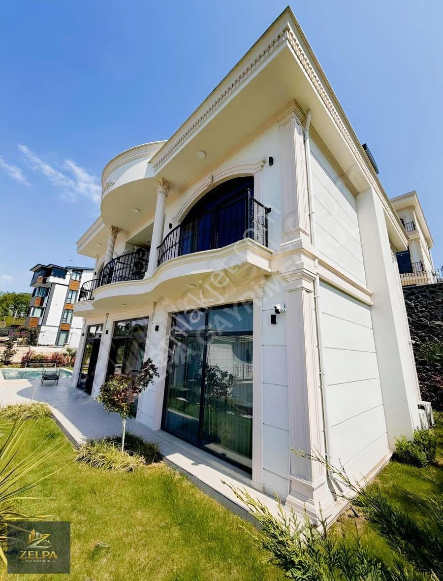 Site İçinde Full Deniz Manzaralı Lüks Eşyalı Yeni Nesil Villa - Görsel 17