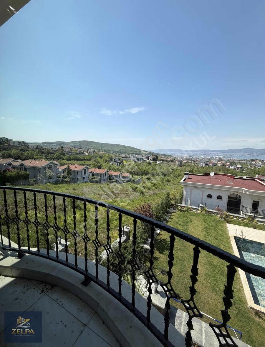 Site İçinde Full Deniz Manzaralı Lüks Eşyalı Yeni Nesil Villa - Görsel 10