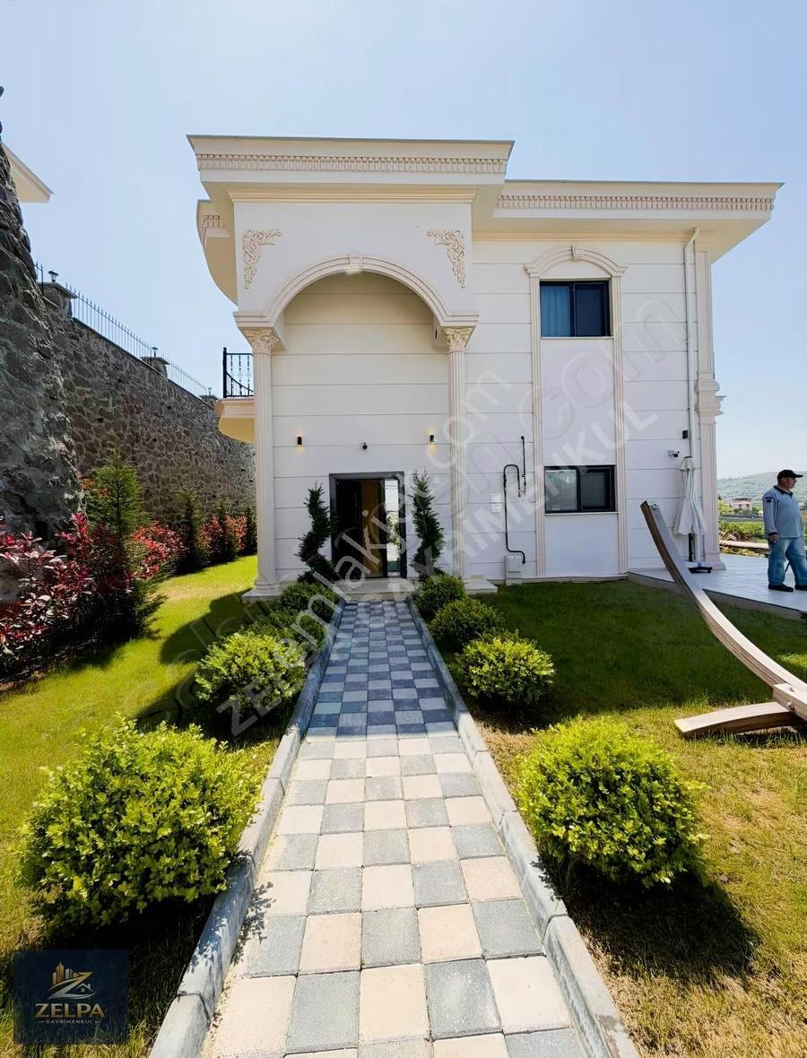 Site İçinde Full Deniz Manzaralı Lüks Eşyalı Yeni Nesil Villa - Görsel 19