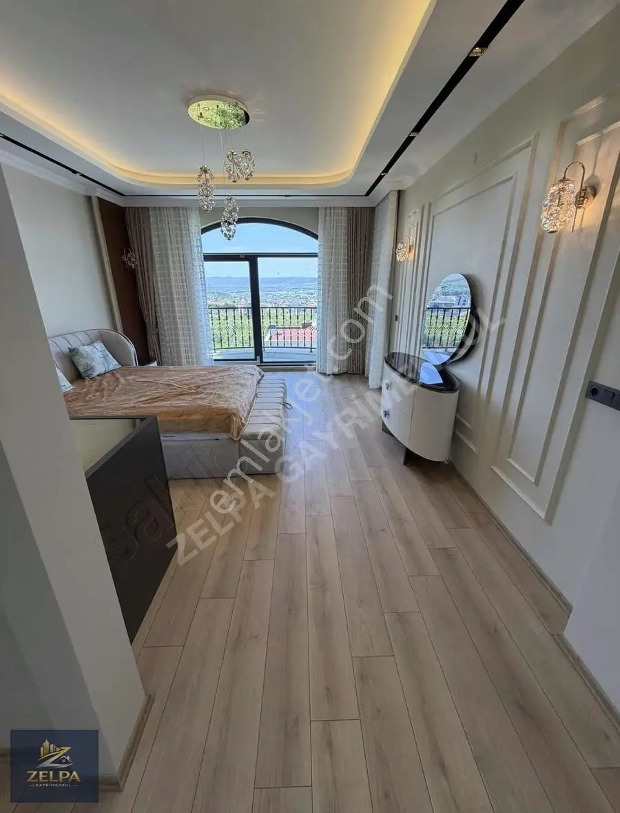 Site İçinde Full Deniz Manzaralı Lüks Eşyalı Yeni Nesil Villa - Görsel 2