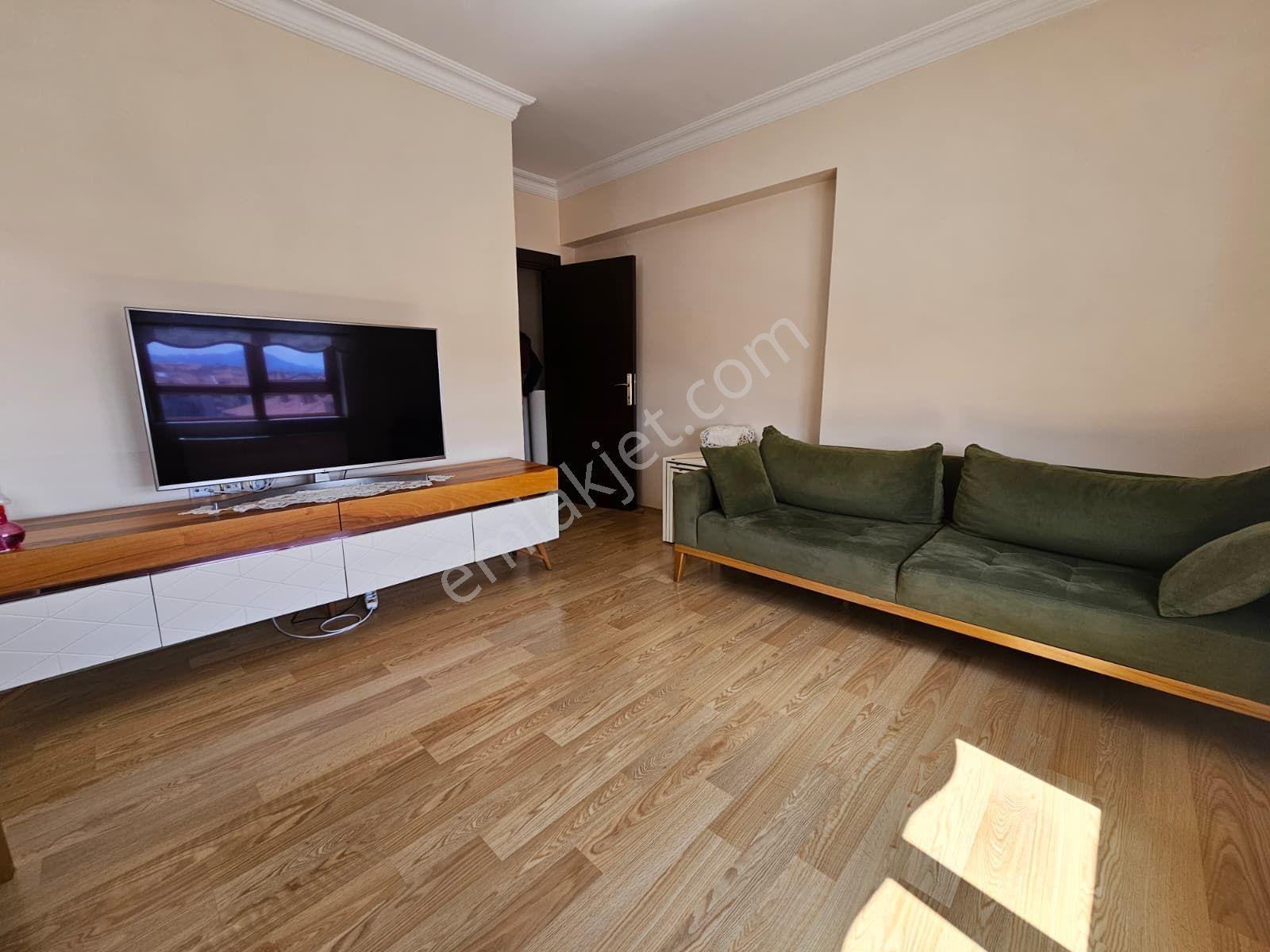 Bademlik Zeytinlik Sok.ta Ful Yapılı, Ebeveyn B. Asansörlü 4+1 - Görsel 24