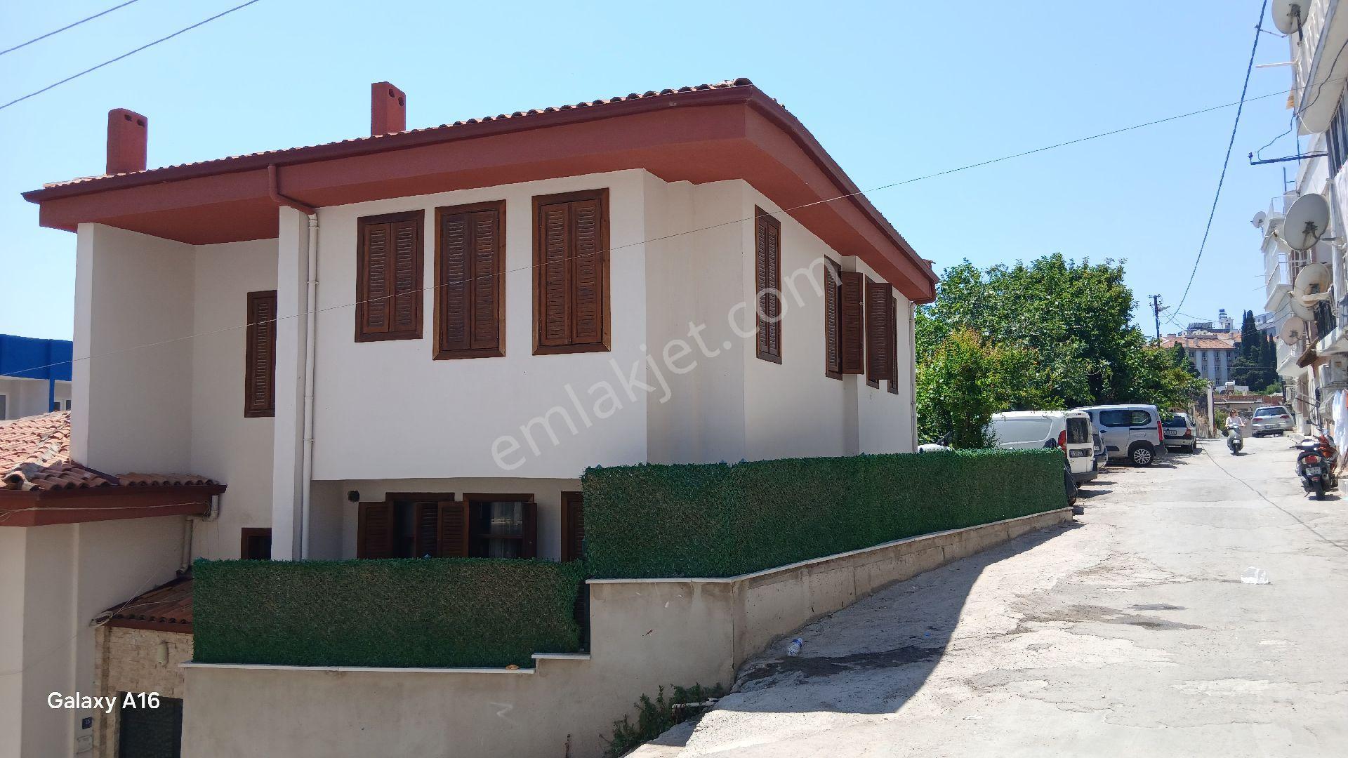 Kuşadası Sahilde Sıfır Ayarında Satılık 1+1 Daire - Görsel 7