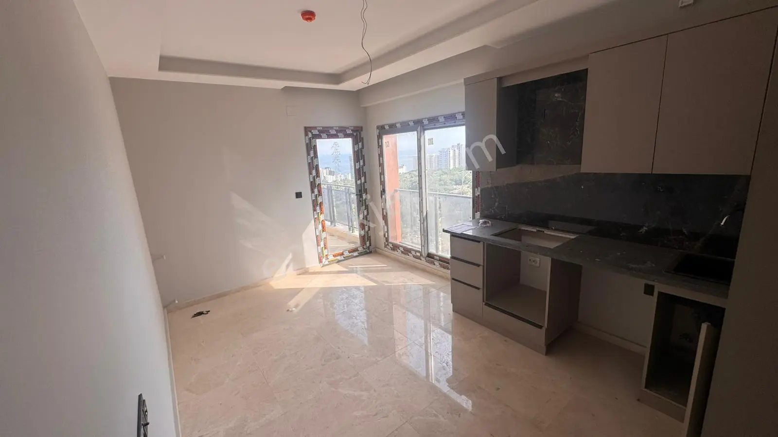 Ayaş'ta Havuzlu Site İçerisinde Satılık 1+1 Daire - Görsel 4