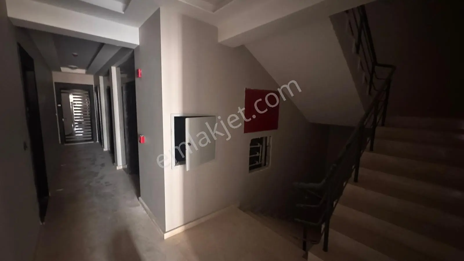 Ayaş'ta Havuzlu Site İçerisinde Satılık 1+1 Daire - Görsel 3