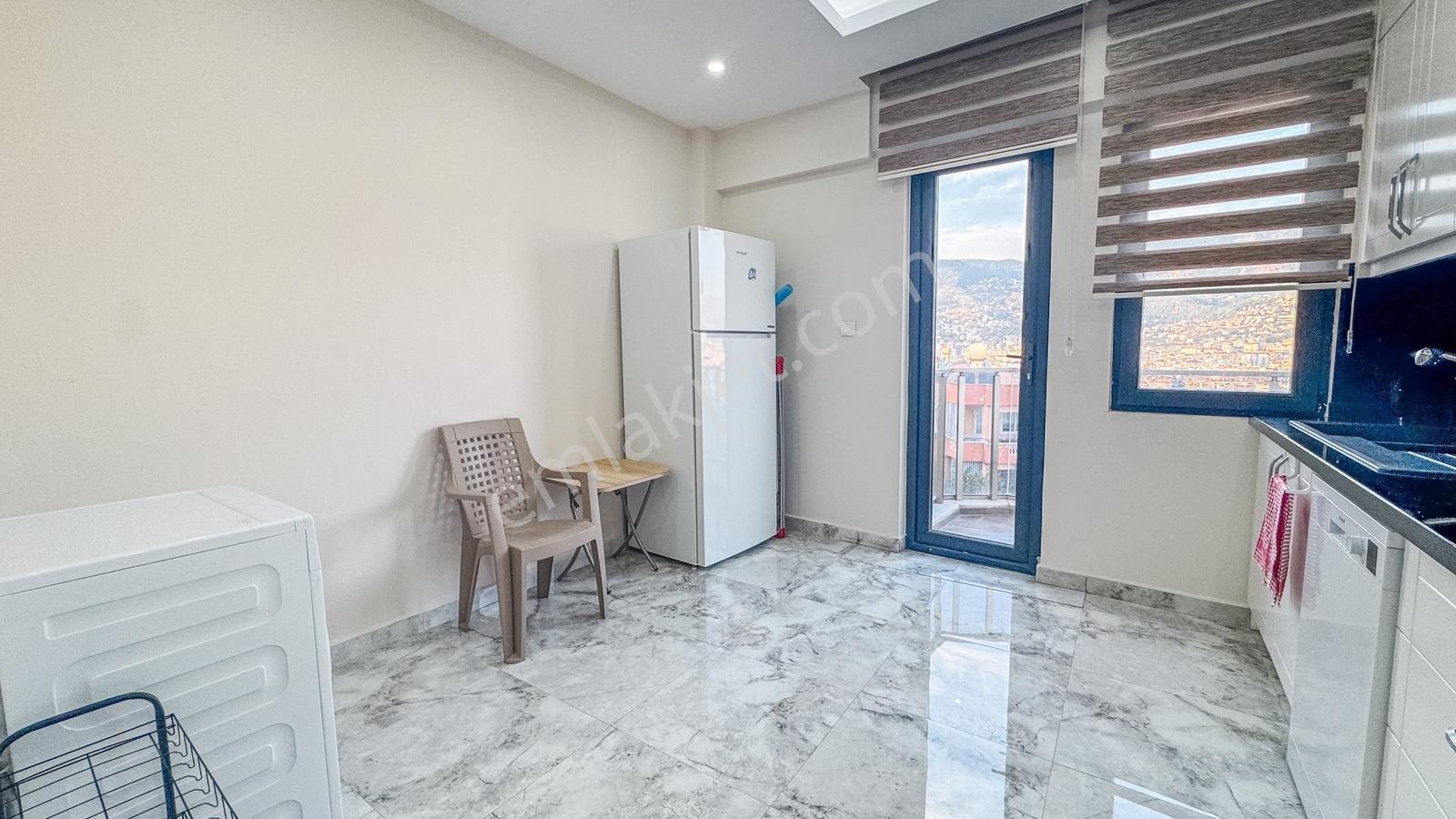 Alanya Kalesinde Panoramik Deniz Ve İskele Manzaralı 3+1 Daire - Görsel 13