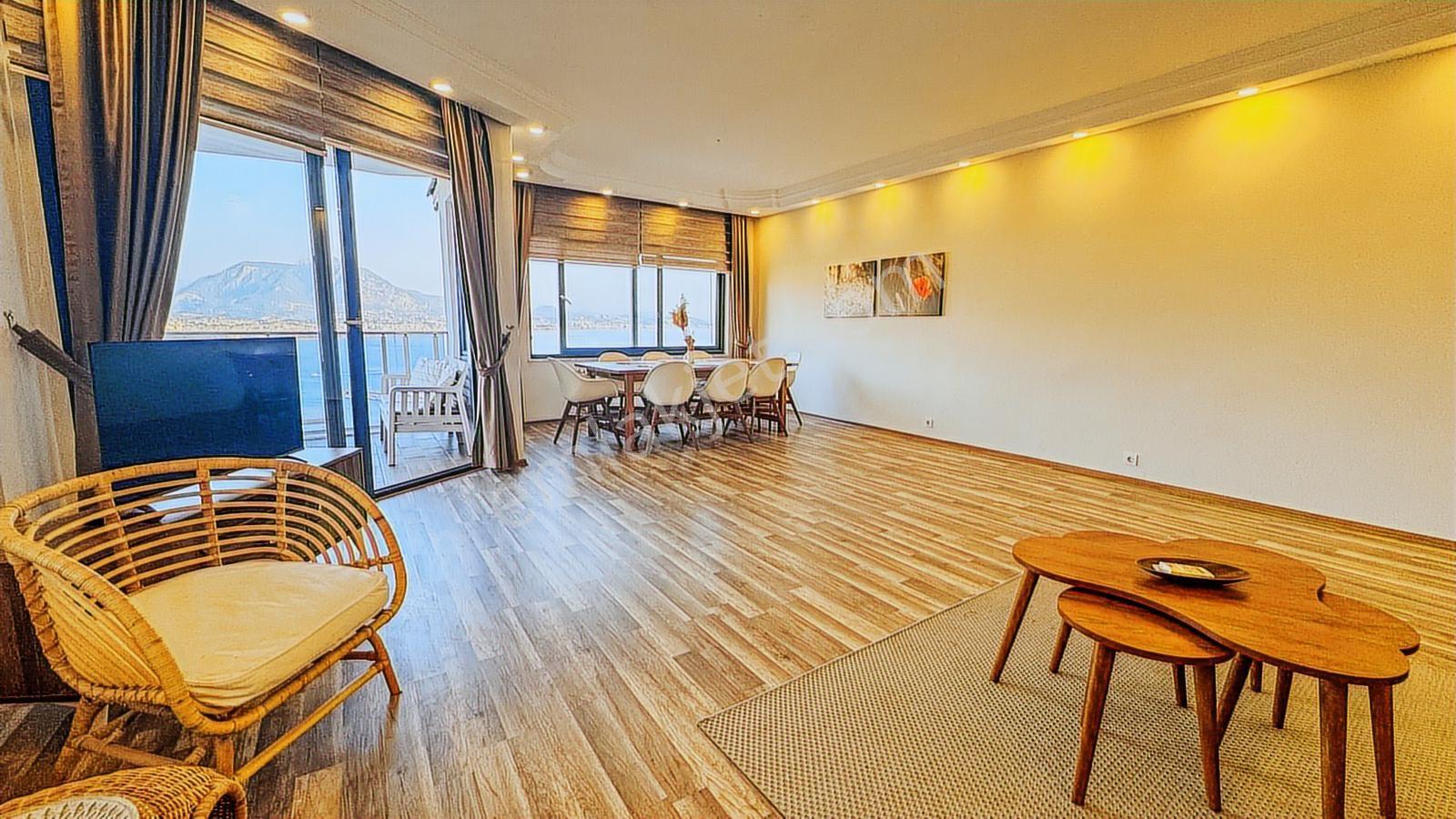 Alanya Kalesinde Panoramik Deniz Ve İskele Manzaralı 3+1 Daire - Görsel 4