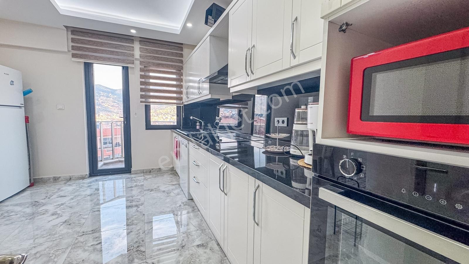 Alanya Kalesinde Panoramik Deniz Ve İskele Manzaralı 3+1 Daire - Görsel 11