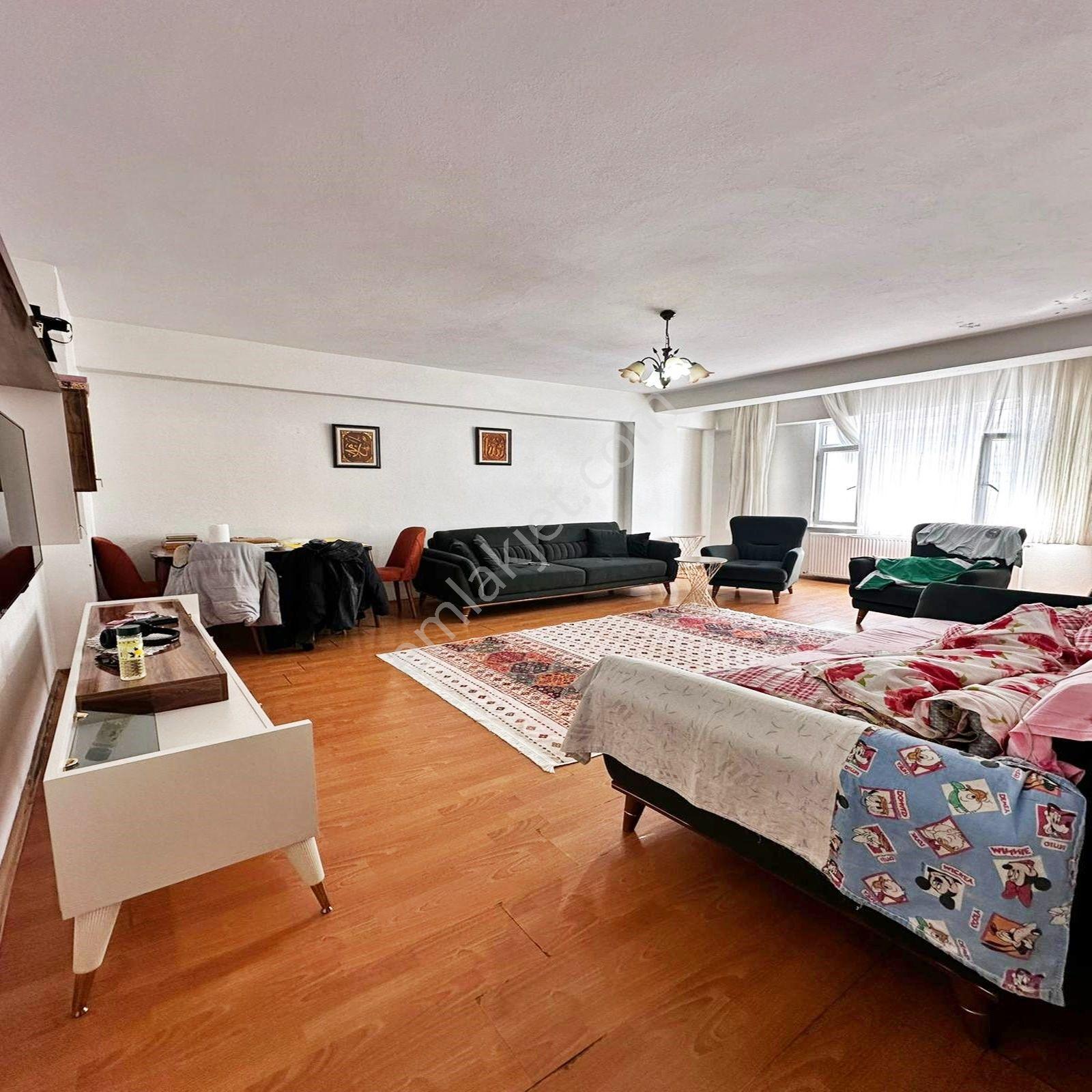 Esenyurt Battalgazi Mah 4+2 240m2 Ayrı Girişli Dubleks 4.750.000 - Görsel 4
