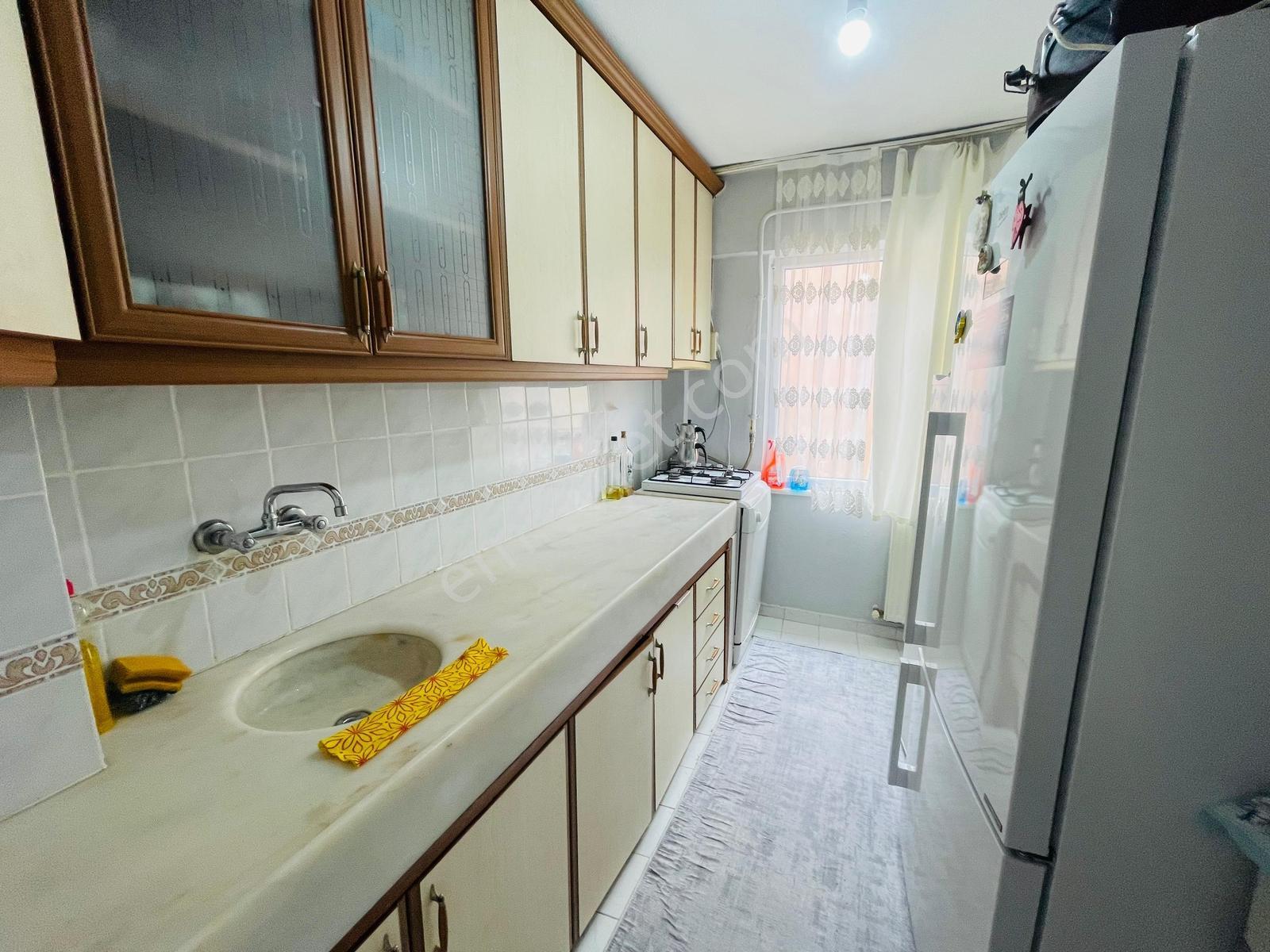 Özkan'dan C.tesi Pazarı Sahile 200 Mt Bakımlı 2+1 Satılık Daire - Görsel 7