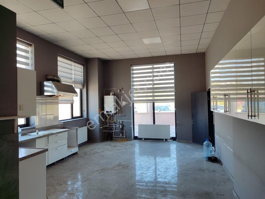 Orhaniye'de 1800m2 Kiralık Fabrika - Görsel 14