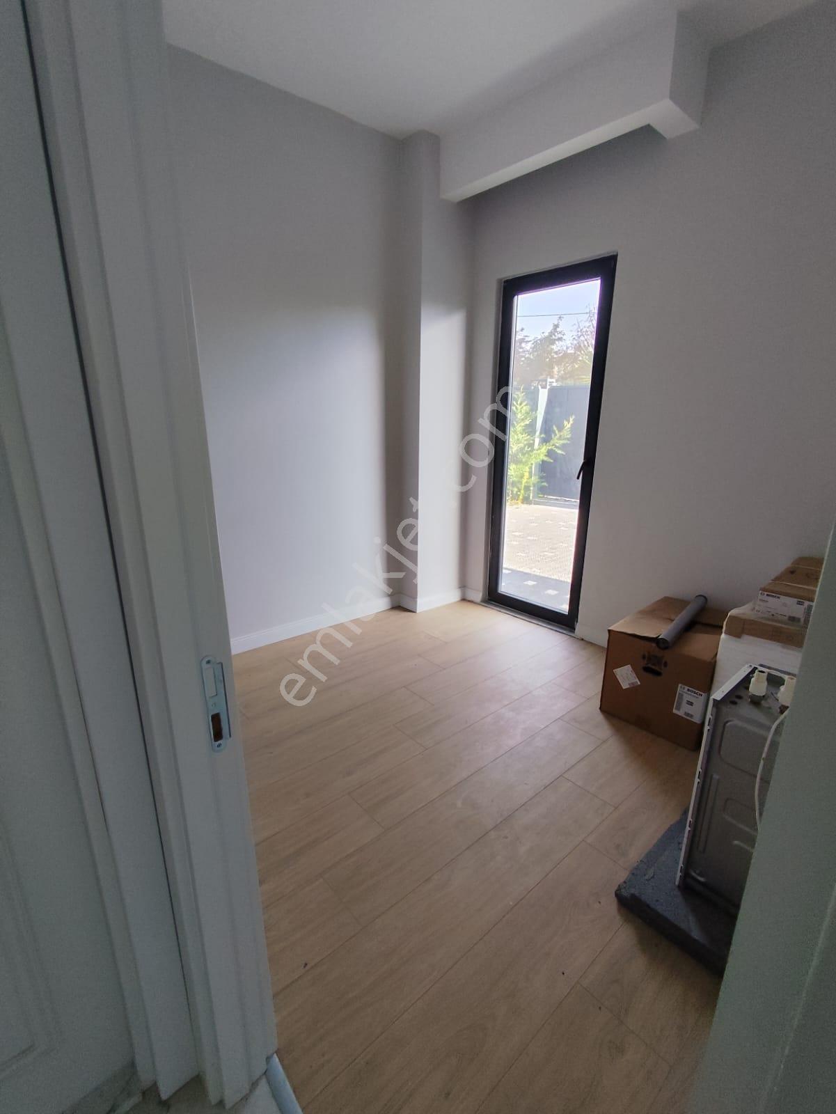 Silivri Ortaköyde Kiralık Müstakil Havuzlu 5+1 Bahçeli Villa - Görsel 16