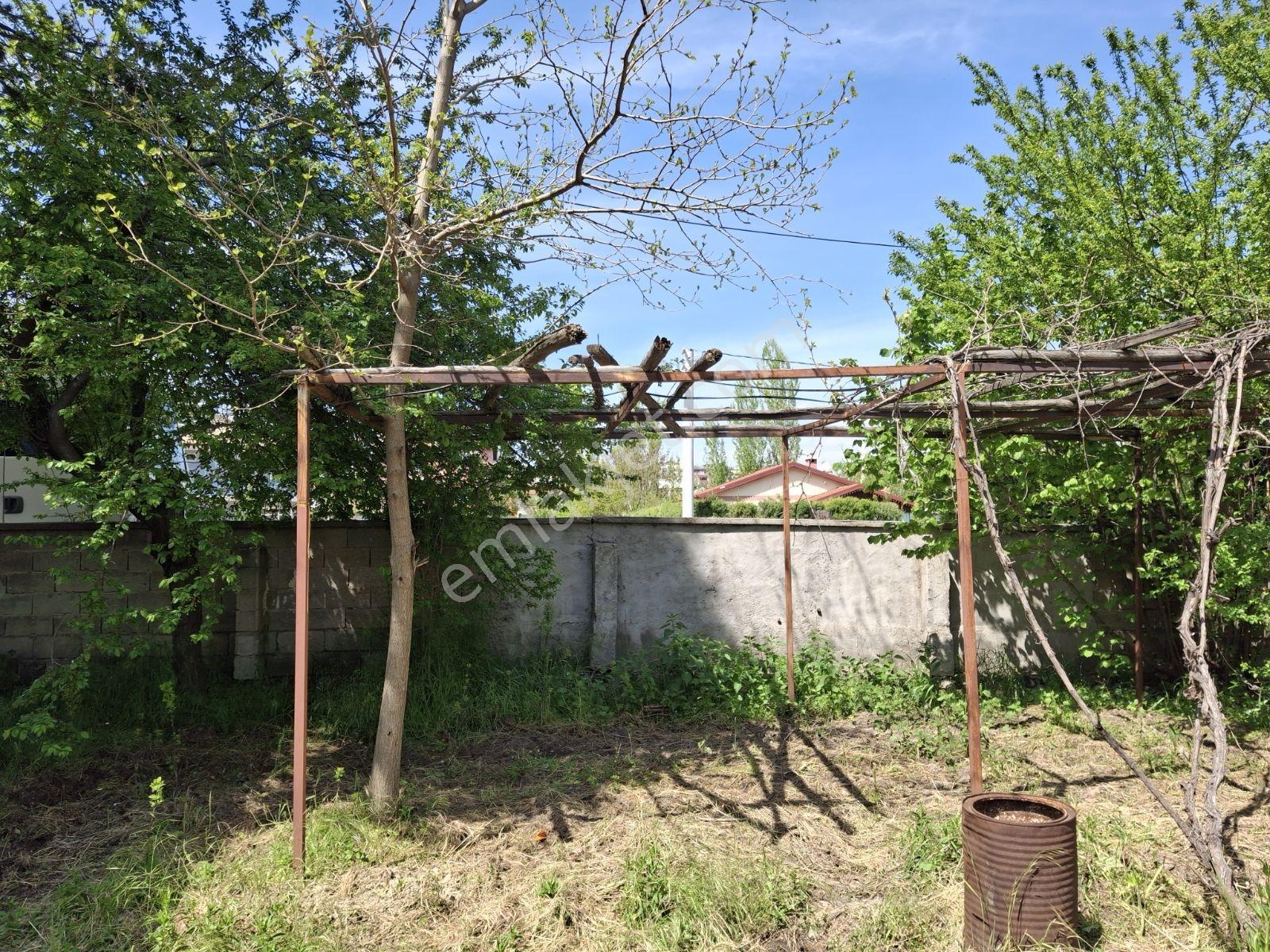 Uygun Fiyatlı 658 M2 Arsa İçinde 3 Katlı Bina Komple Satılık - Görsel 8