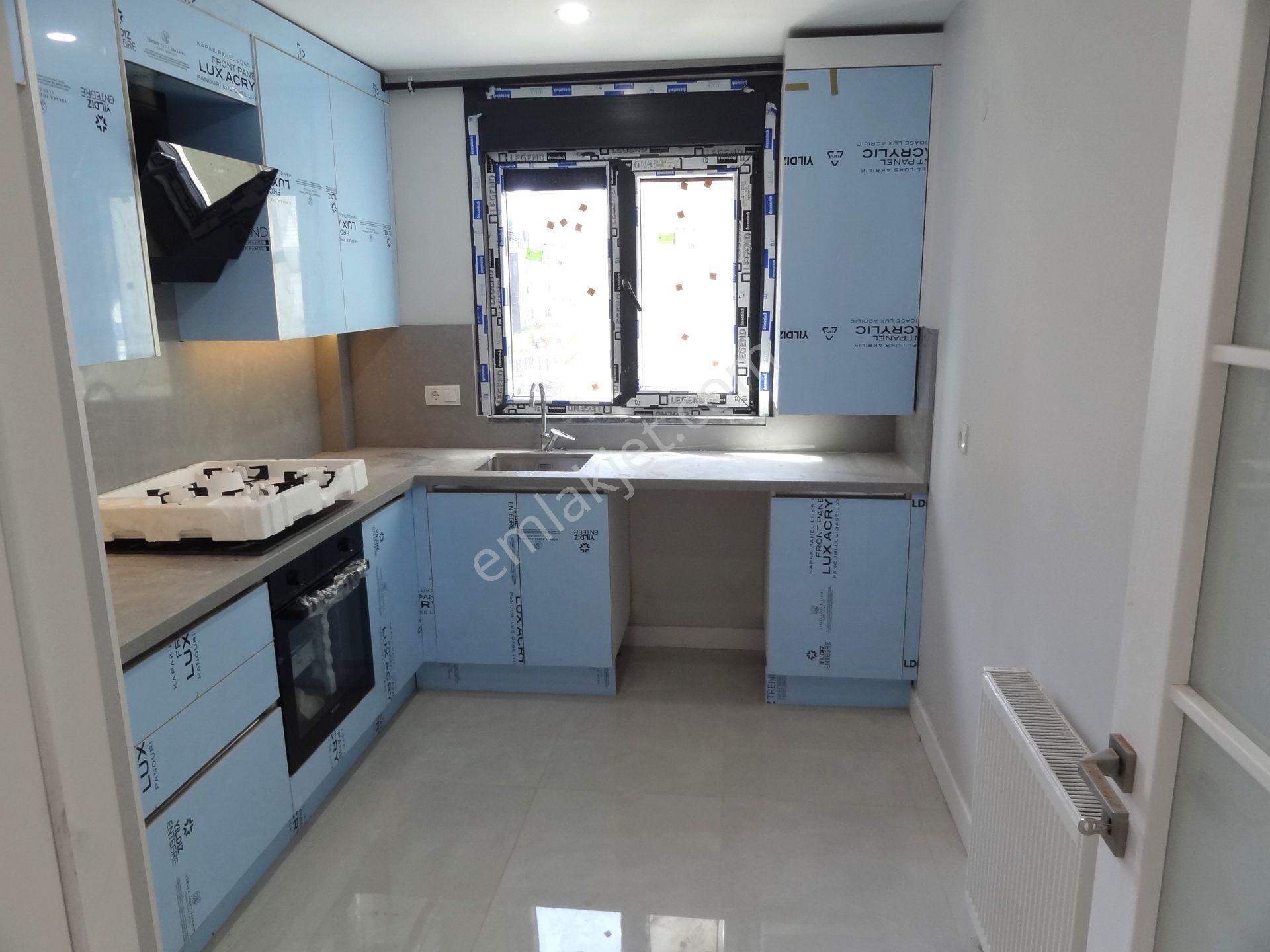Erenköy Minibüs Cad.sıfır Kiralık Kombili Lüks Daire 3+1,106m2. - Görsel 18