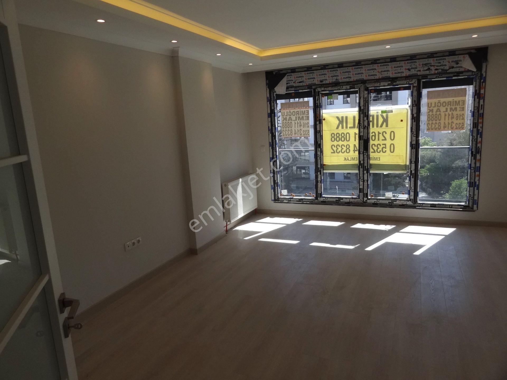 Erenköy Minibüs Cad.sıfır Kiralık Kombili Lüks Daire 3+1,106m2. - Görsel 9