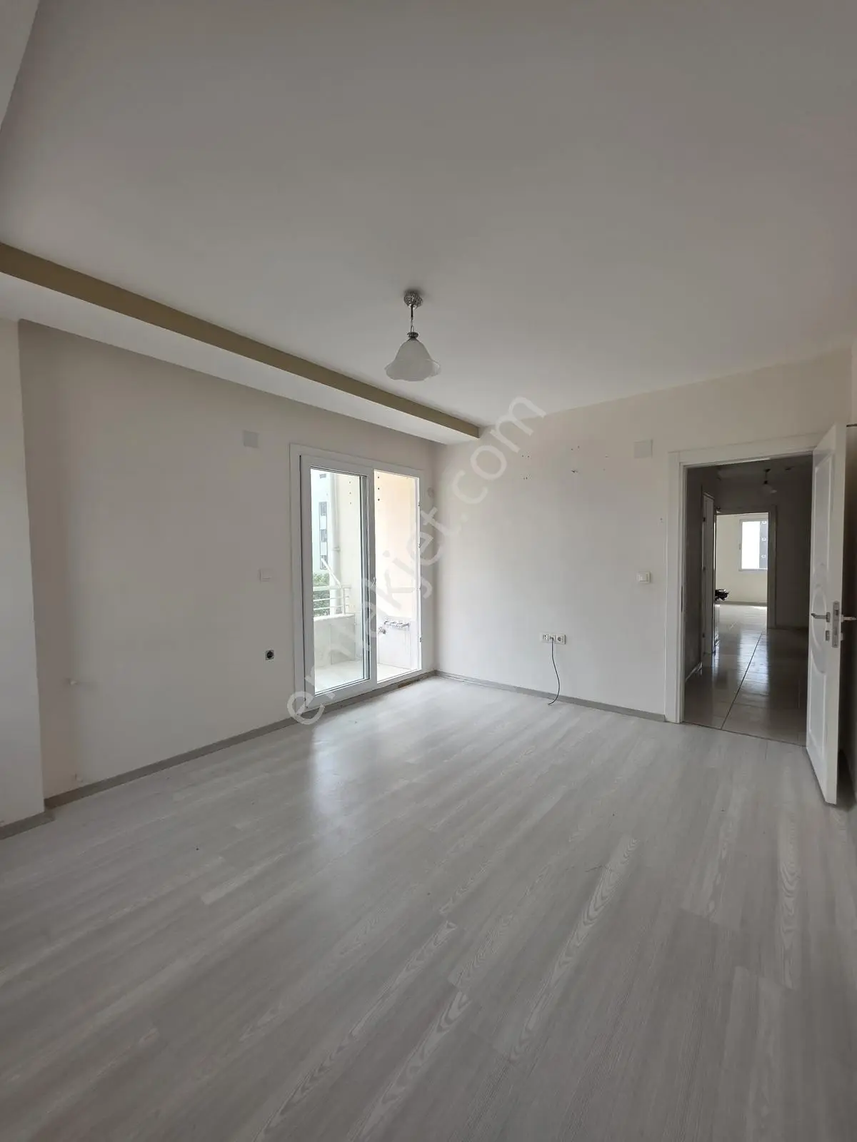 Mersin Erdemli Koyuncuda Bagımsız Mutfak Daire Kiralık - Görsel 2