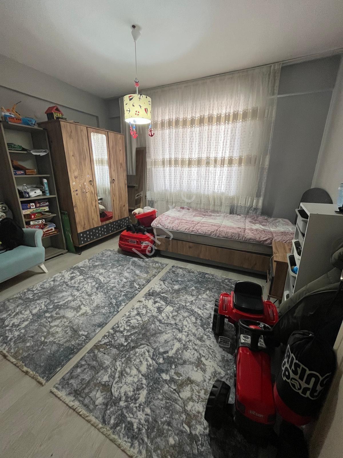 Hega'dan Pazartesi Pazarı Köşesinde 2+1 Bakımlı Geniş Daire - Görsel 15