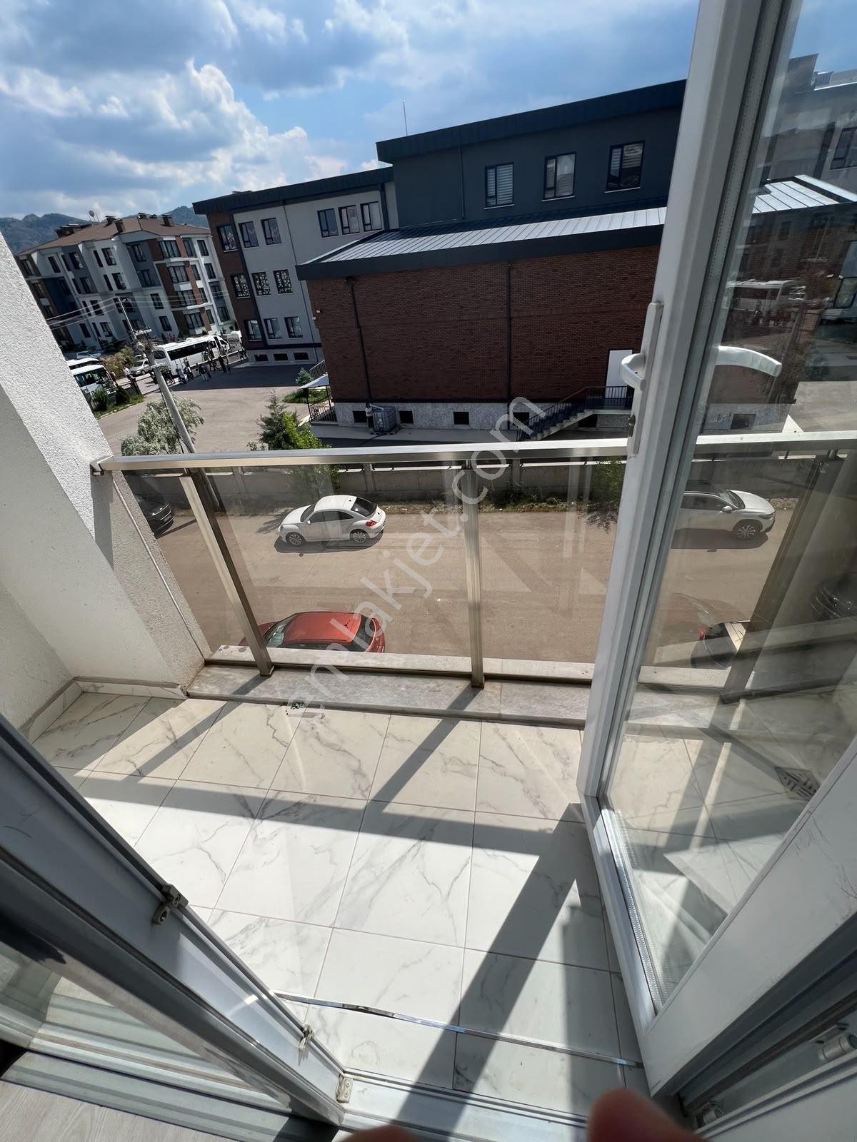 Afyon Özsu Emlak'tan Uydukent Te Eşyalı Kiralık 1+1 Daire - Görsel 9