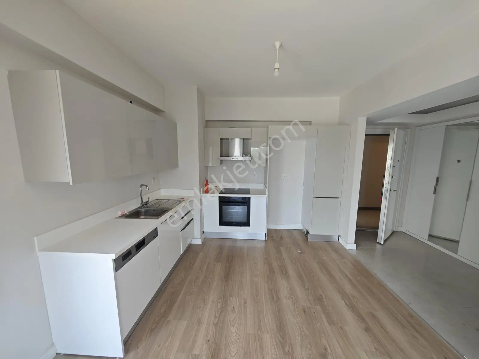 Suryapı Antalya'da Kiralık 2+1 Daire - Görsel 2