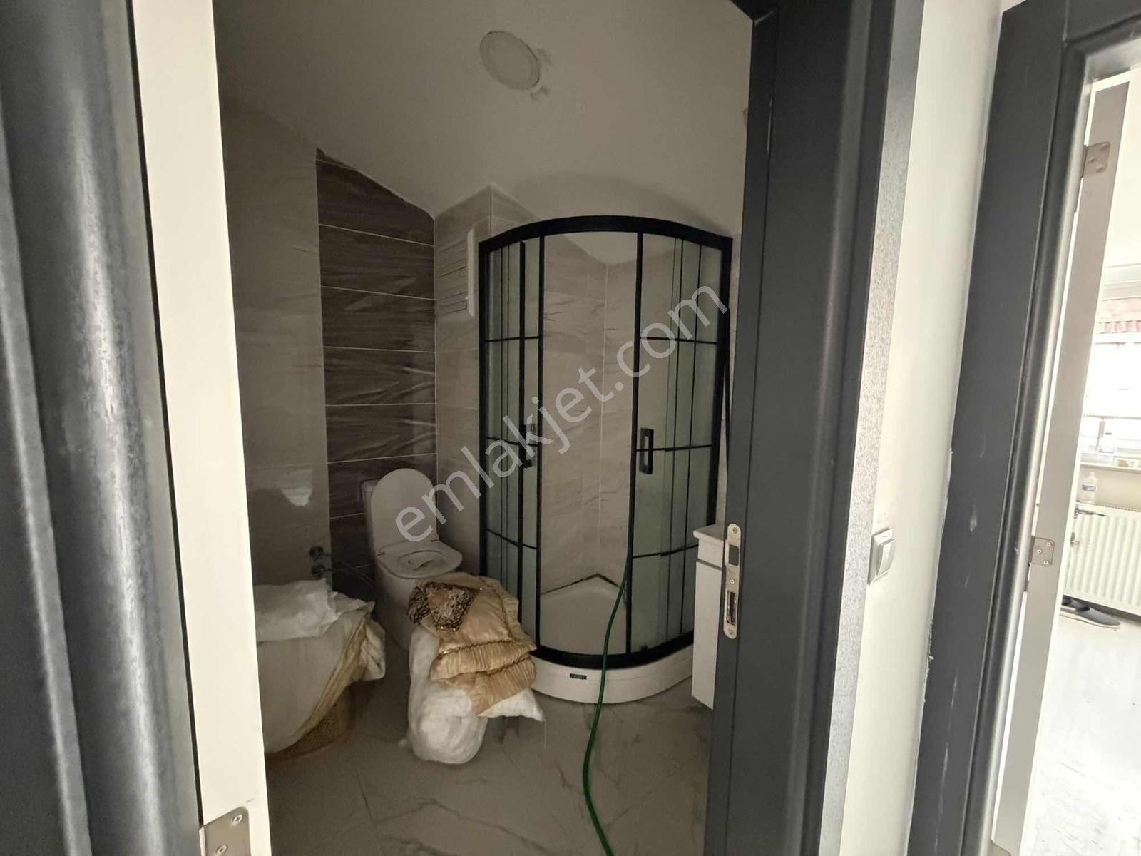 Arnavutköy Merkez Avlu Avm'ye Komşu Kiralık Dubleks 4 + 2 - Görsel 9