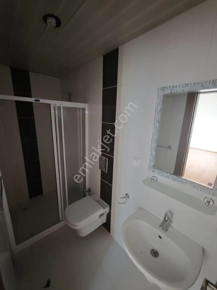 Yazır Mahallesinde Ecdat Parkı Karşısında Kiralık Daire - Görsel 8