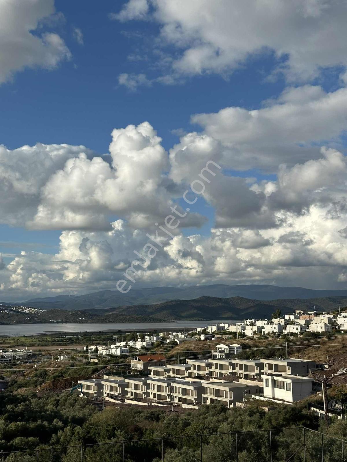 Muğla Milas Bodrum Meşelik Göl Havuz Doğa Manzaralı Kiralık 1+1 - Görsel 25