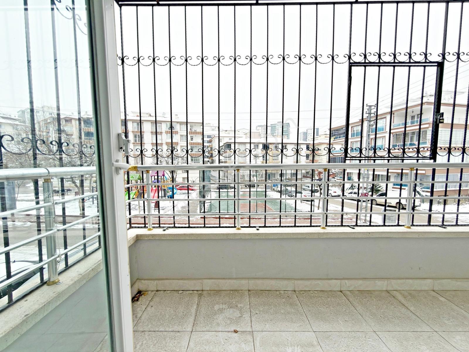 Karakaya Mah. Cadde Arkası Park Manzralı 3+1 Satılk Daire - Görsel 29