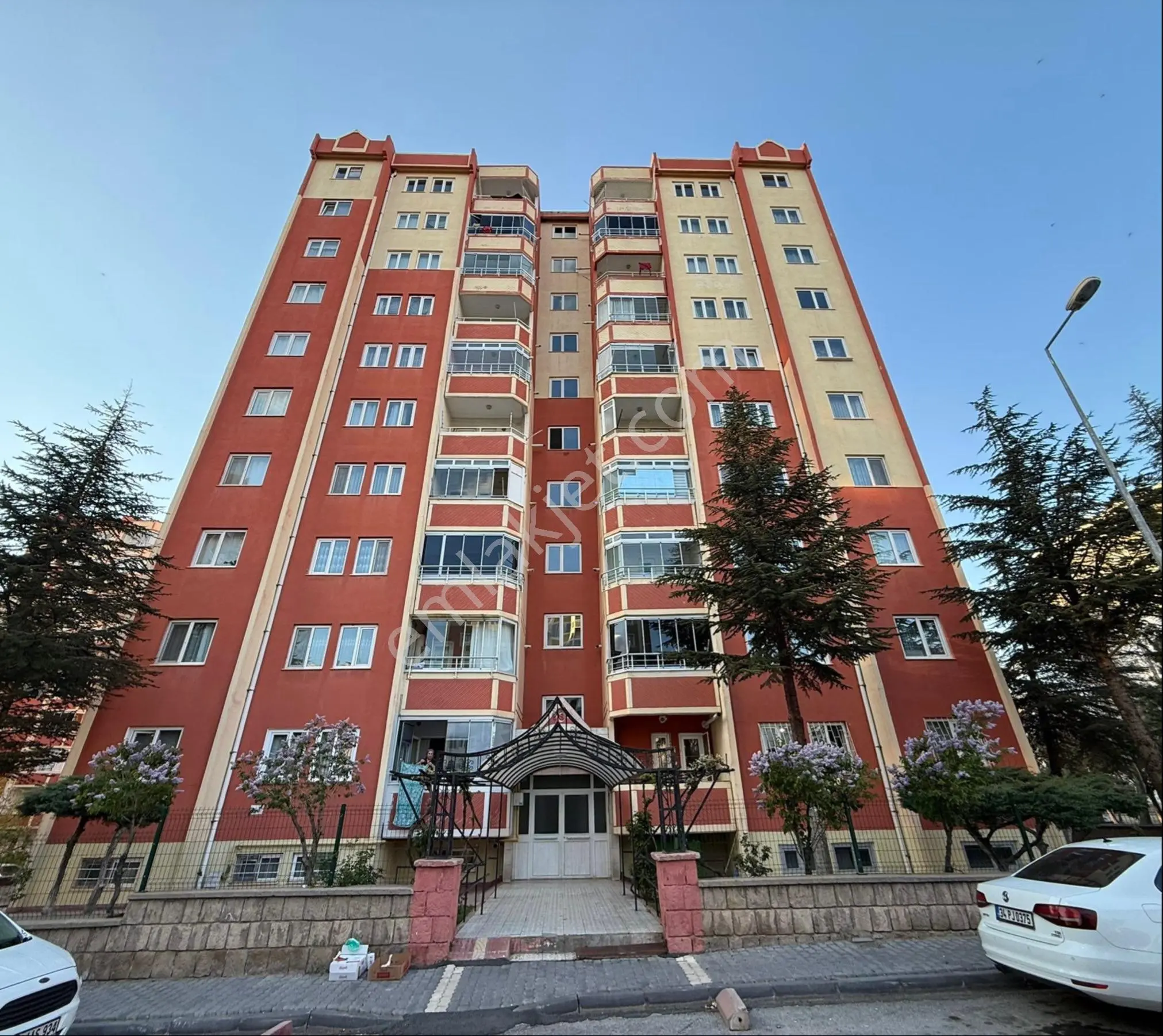Mükemmel Konumda Satılık İldem A Dairesi