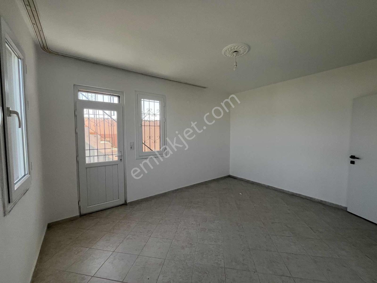 Fethiye Cami Mahallesi Kiralık Ayrı Mutfaklı 2+1 Ara Kat Daire - Görsel 3