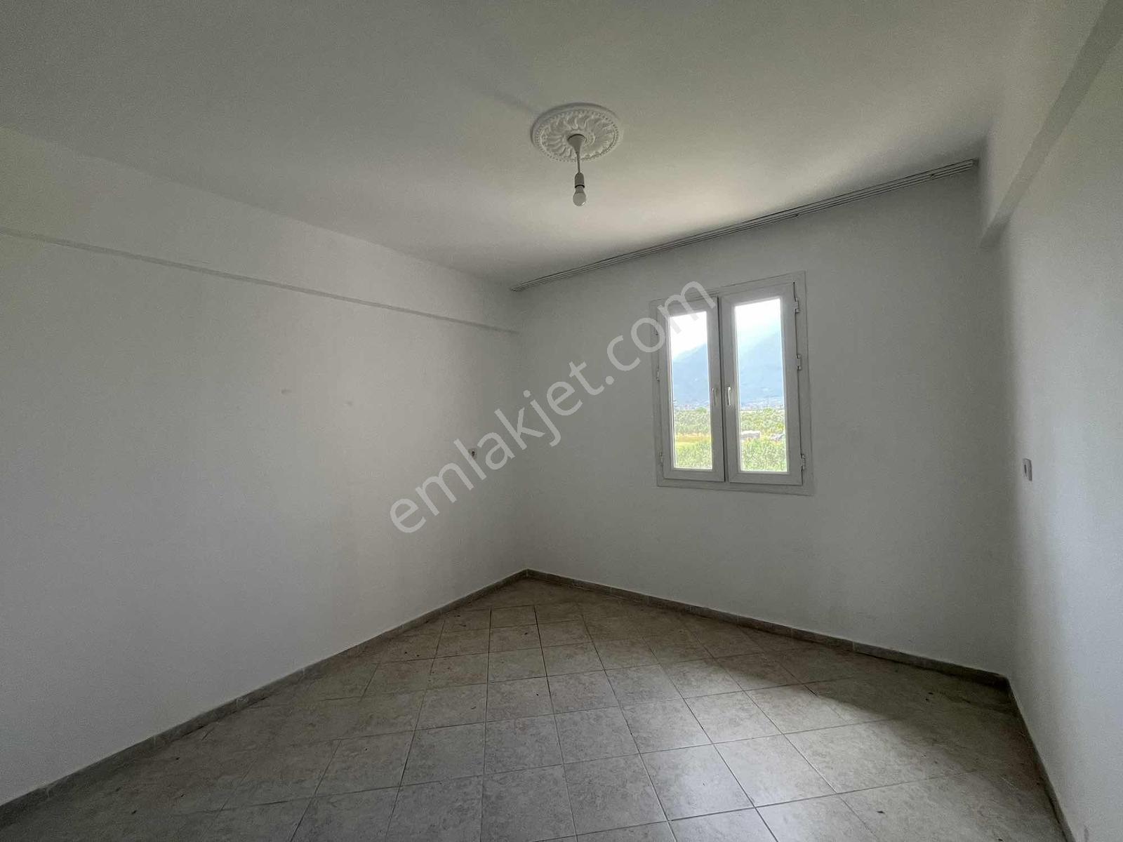 Fethiye Cami Mahallesi Kiralık Ayrı Mutfaklı 2+1 Ara Kat Daire - Görsel 16