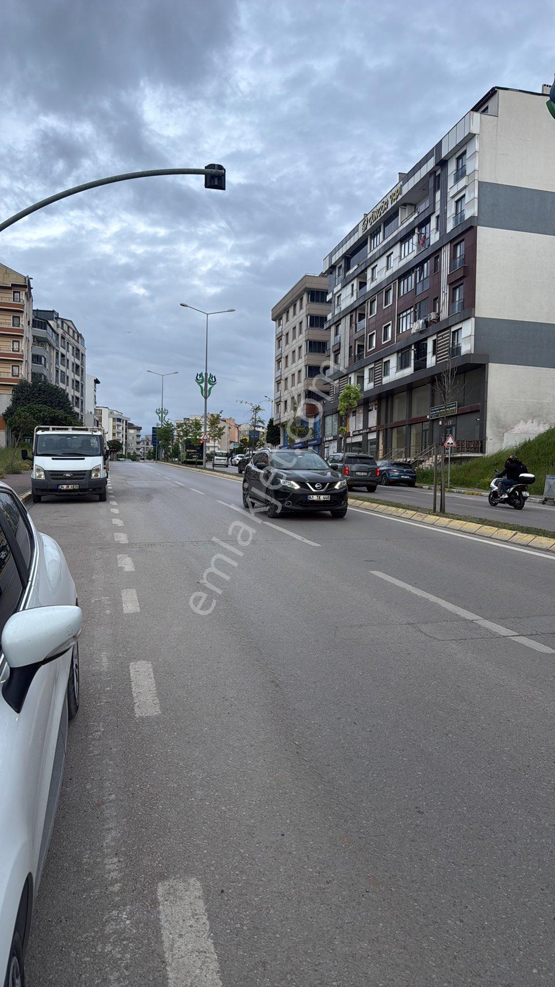 Kocaeli Çayırova Muammeraksoy Cad Cephe Kiralık 3+1 Daire - Görsel 31