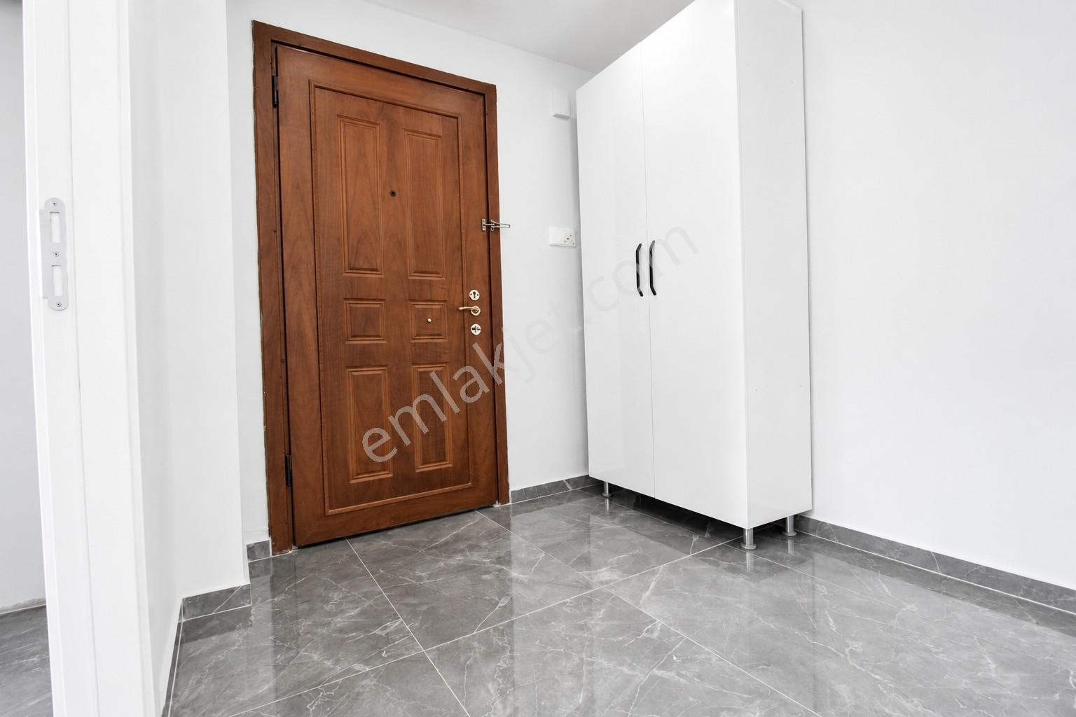 Üsküdar Çengelköy Ata-2 Sitesinde 110 M2 Yenilenmiş Daire - Görsel 6