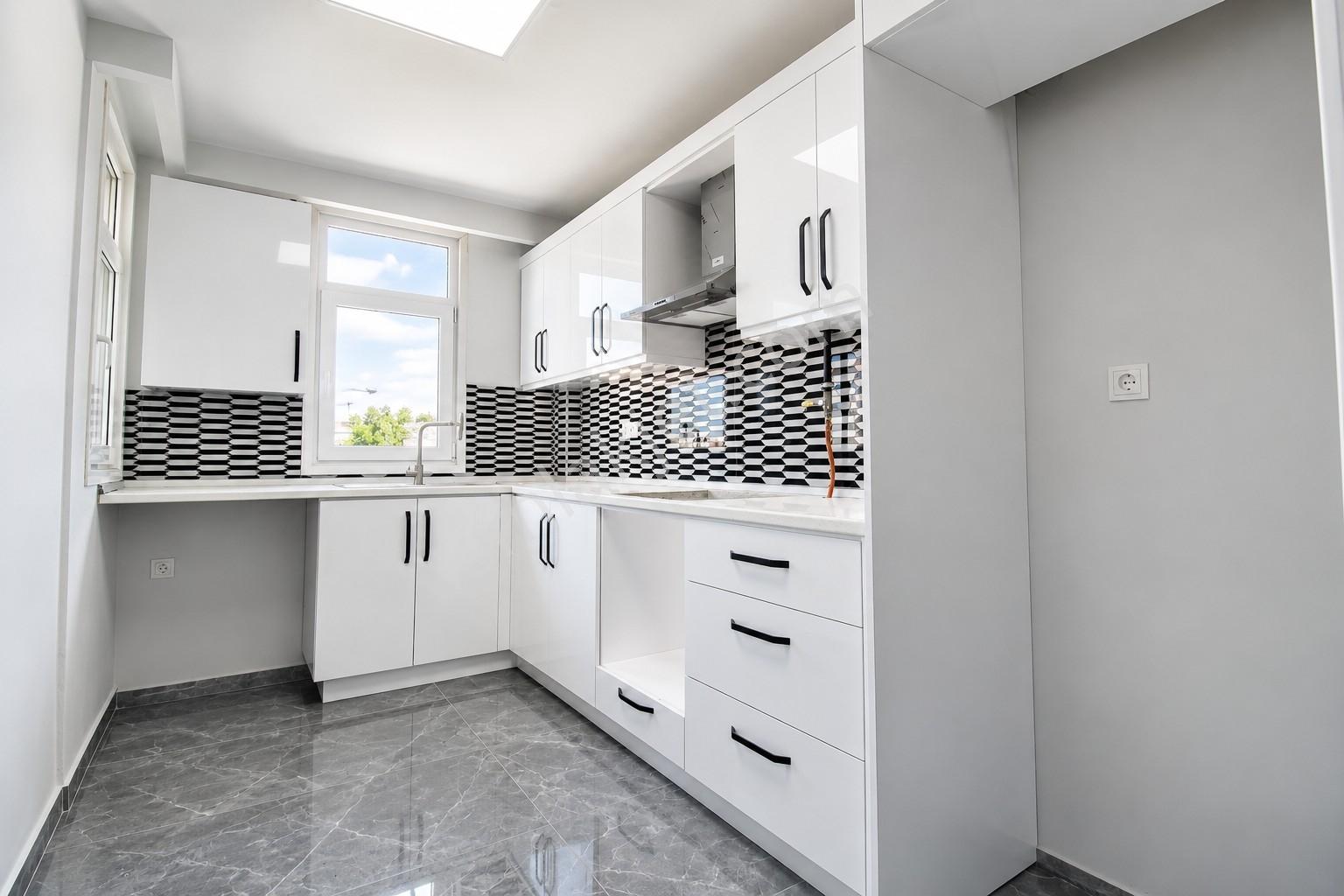 Üsküdar Çengelköy Ata-2 Sitesinde 110 M2 Yenilenmiş Daire - Görsel 10