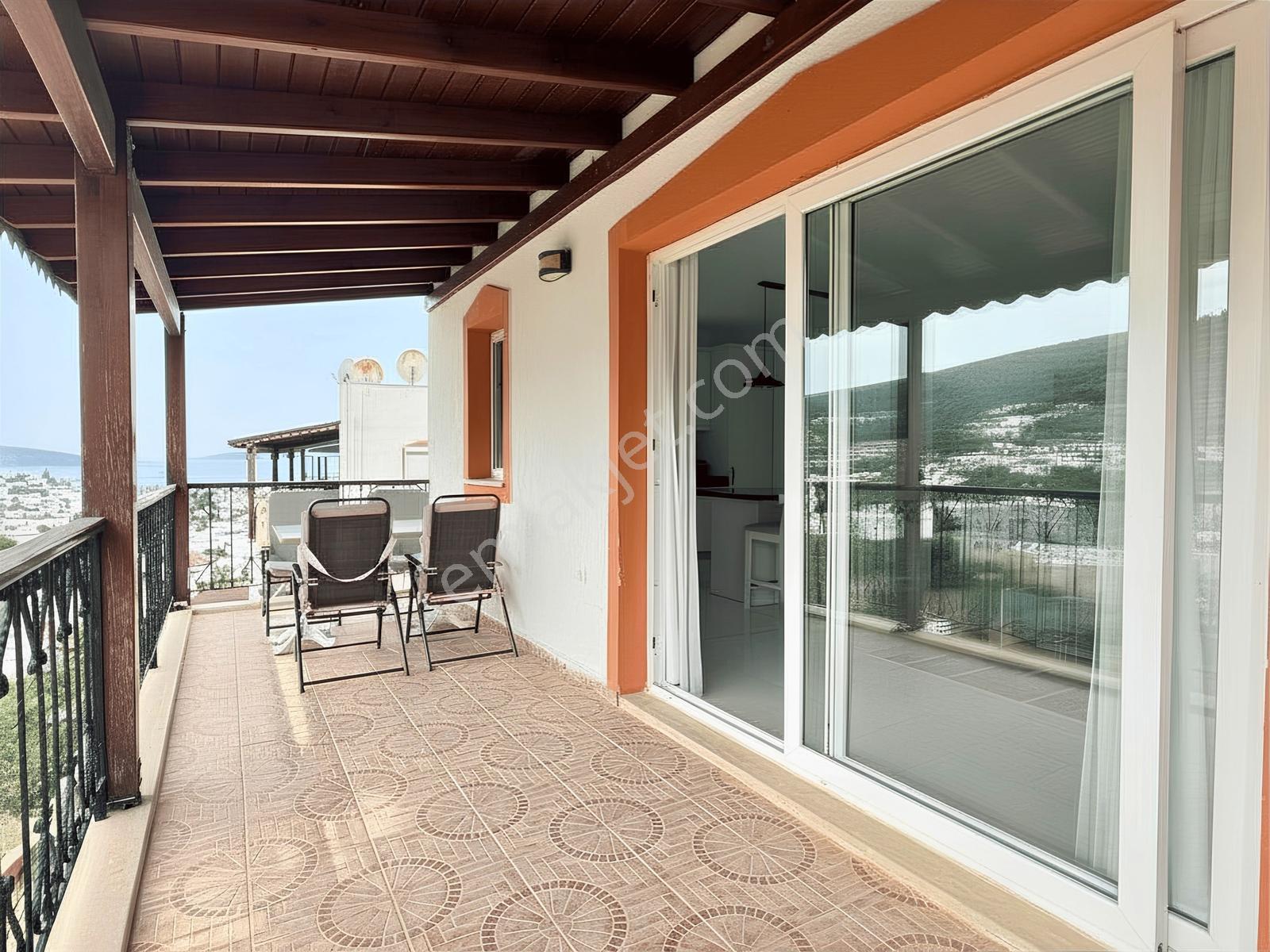 Bodrum Umurca Deniz Manzaralı Geniş Balkonlu Satılık 2+1 Daire - Görsel 3