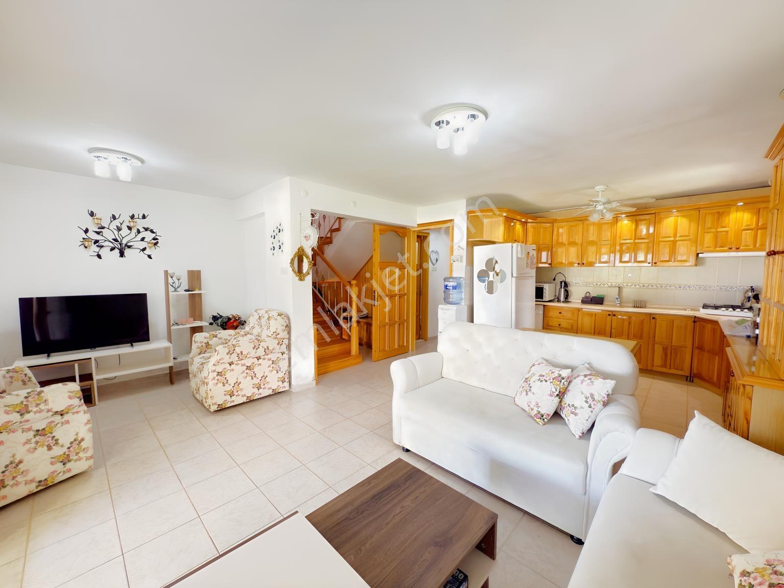 Davutlar Köyüm Sitesi, Denize Çok Yakın 5+1 Tek Müstakil Villa - Görsel 22