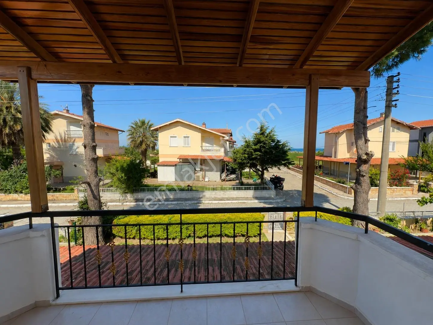 Davutlar Köyüm Sitesi, Denize Çok Yakın 5+1 Tek Müstakil Villa - Görsel 3