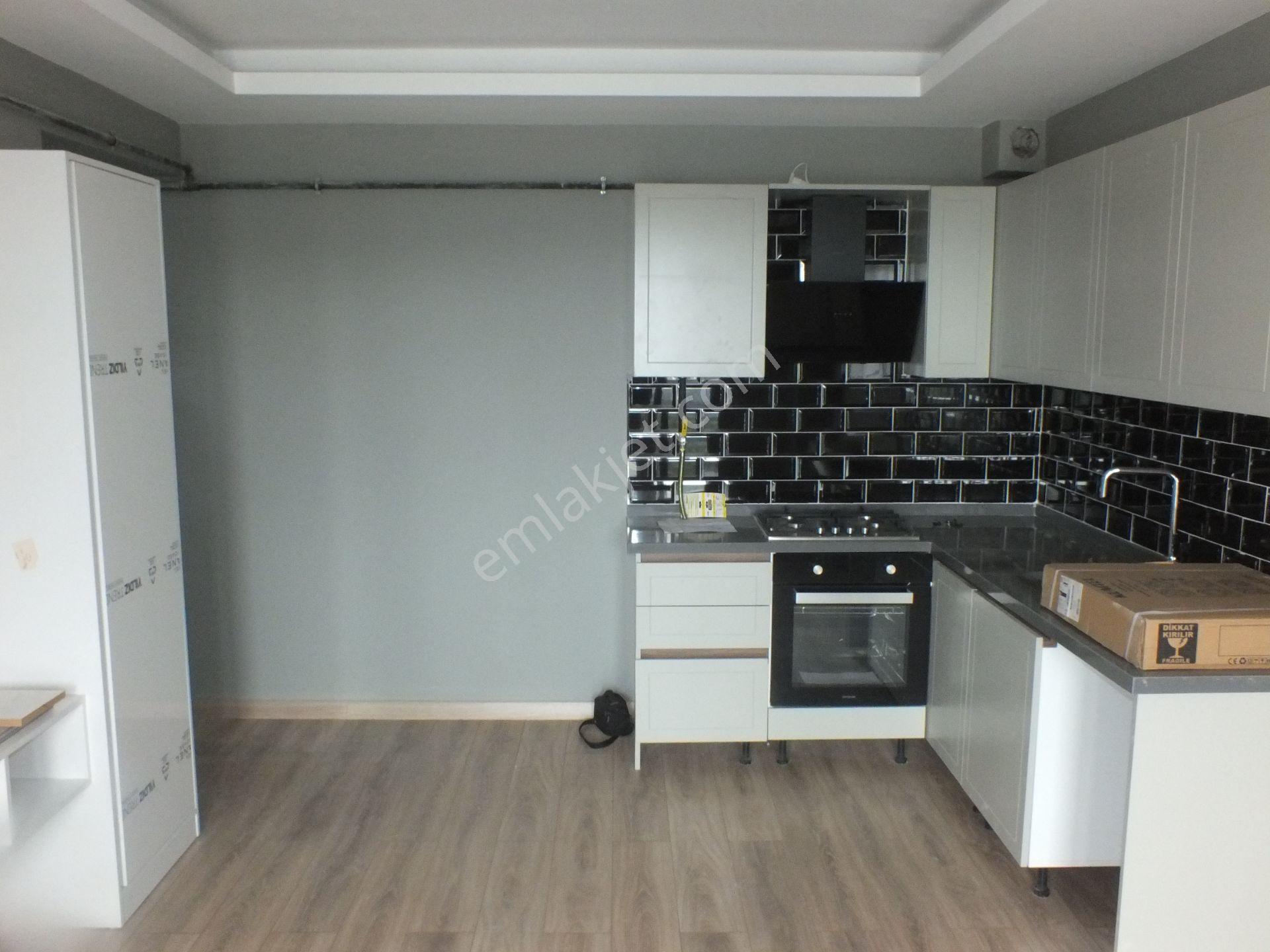 Çorlu Çorlu Kervancı Koru Sitesi’nde Havuz Cepheli, Açık Ve Kapalı Otoparklı ,lüks Ve Modern Yaşam! - Görsel 12